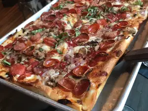 Mandolino's Artisan Pizza