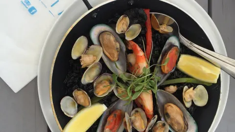 Praia - Sea, Salt & Pepper in Almada