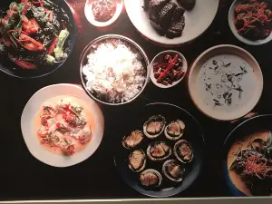 Maya Asian Street Food