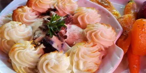 Le Bistro By Liz