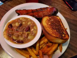 The Frosty Mug Bar & Grill