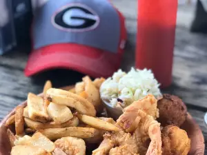T-Rays Burger Station