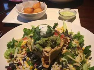 Bahama Breeze