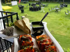 Yellow Hills Uttarakhandi and Multi Cuisine Restaurant