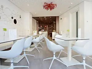 Ona Snacks&Bar