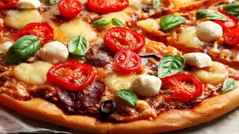 Ciccino's Pizzeria & Restaurant in 滑鐵盧
