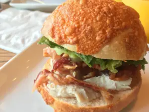 Oliver's Artisan Kitchen