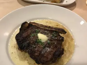 Bowdie's Chophouse