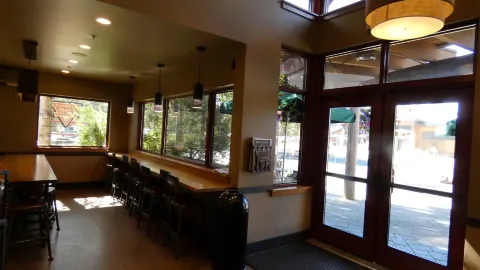 Starbucks in サンリヴァー