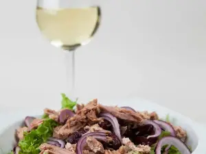 Luvaria Bistro