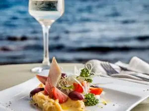 Aelia Bar Restaurant & Beach Lounge
