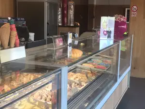 Granny's Ice
