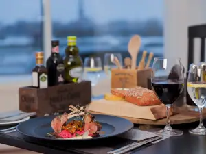 Panorama Restaurant & Bar