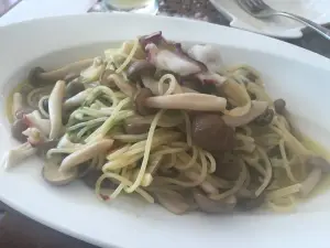 Iwajin Tearoom