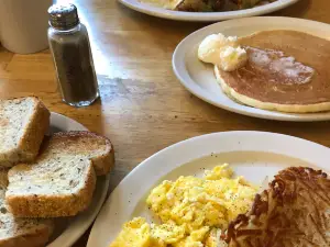 Sportsman Coffee Shop