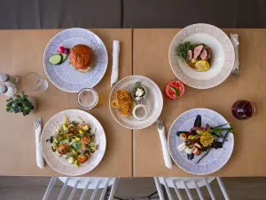 The Beach Pea Kitchen & Bar