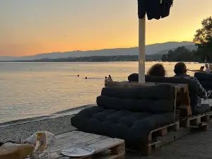 Buvette de la plage Perroy