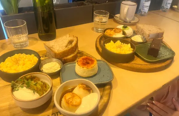 Mon Nom Bistro