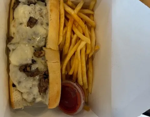 Mombo's Cheesesteak Grill