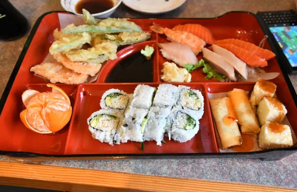 Bowen Sushi to Go
