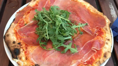 Paletti Pizza Bar in 카프룬