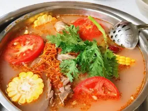 Tomato & Yak Beef Hot Pot (Jiuzhaigou Branch)
