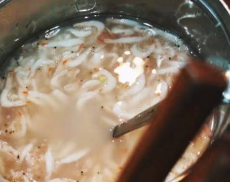 武橋洞牛骨湯明太魚湯