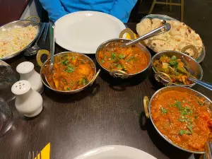 Curry Scene