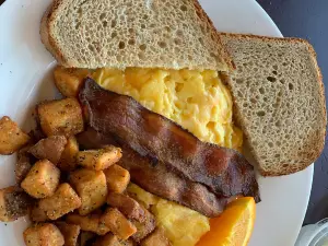 Sauciety an American Grill