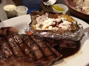 Monte Carlo Liquors & Steak House