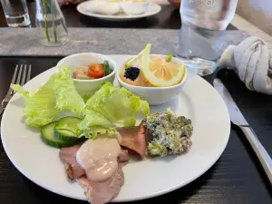 Anker's Restaurant