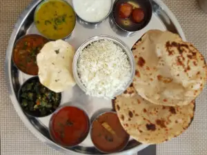 Mukta Food Court