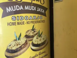 Kue Lumpur Muda Mudi Jaya Sidoarjo