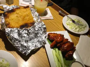 Damon's Steak House
