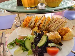 Gill's Vintage Tea Room