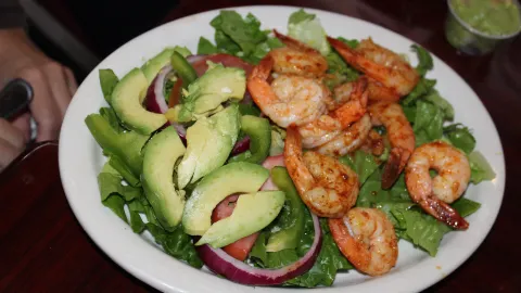 Casa Del Mar Mexican Bar and Grill in 雷克縣