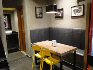 La Mafia Pizzaria