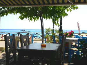 Kyparisis Rooms & Restaurant