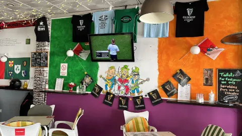 O'Learys Irish Bar in 托羅克斯
