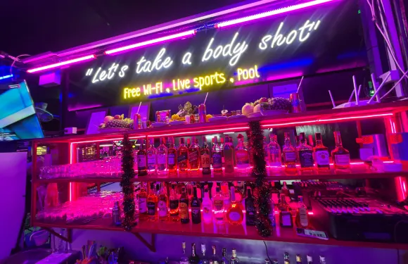 Body Shots Bar