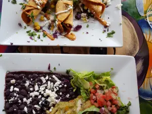Vaqueros Grill & Cantina