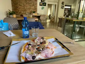 Bar Pizzeria Nello