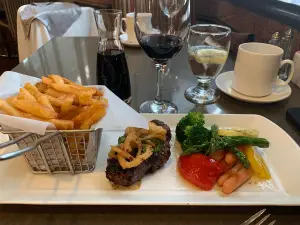 Chagalls Dining
