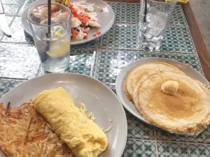 Red Stu Breakfast Bar