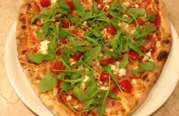 Pizza Cavour