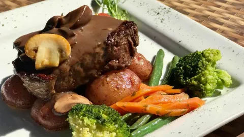 Dave's Pub & Grill in Huron County