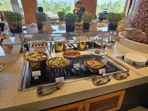 Tangerine, The World Kitchen - Radisson Salem