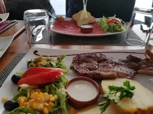 Alambra