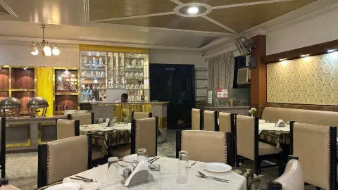 Priya Restaurant in Agra