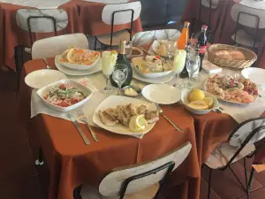 Los Portenos